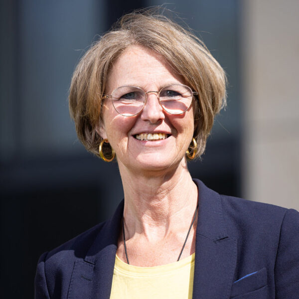 agnes-hirsch-1-1